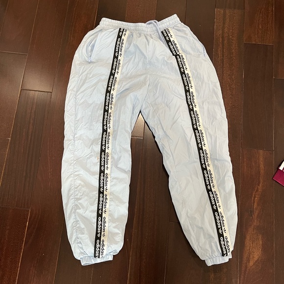 Adidas Jogger Original Signature Logo Track pants Size Large - Picture 1 of 5